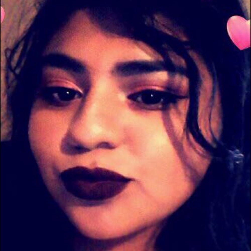 Meet your Posher, Josefina